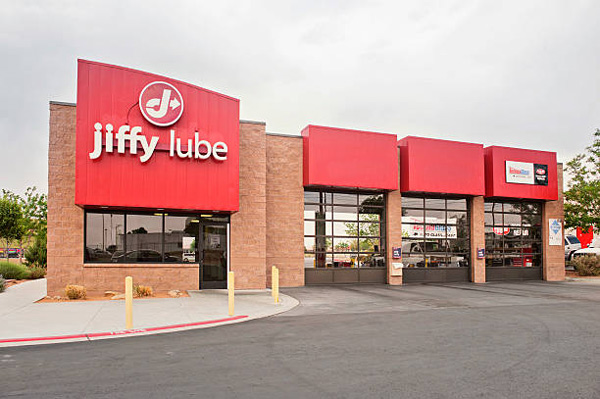 How Much Should You Expect to Pay for Jiffy Lube Oil Change